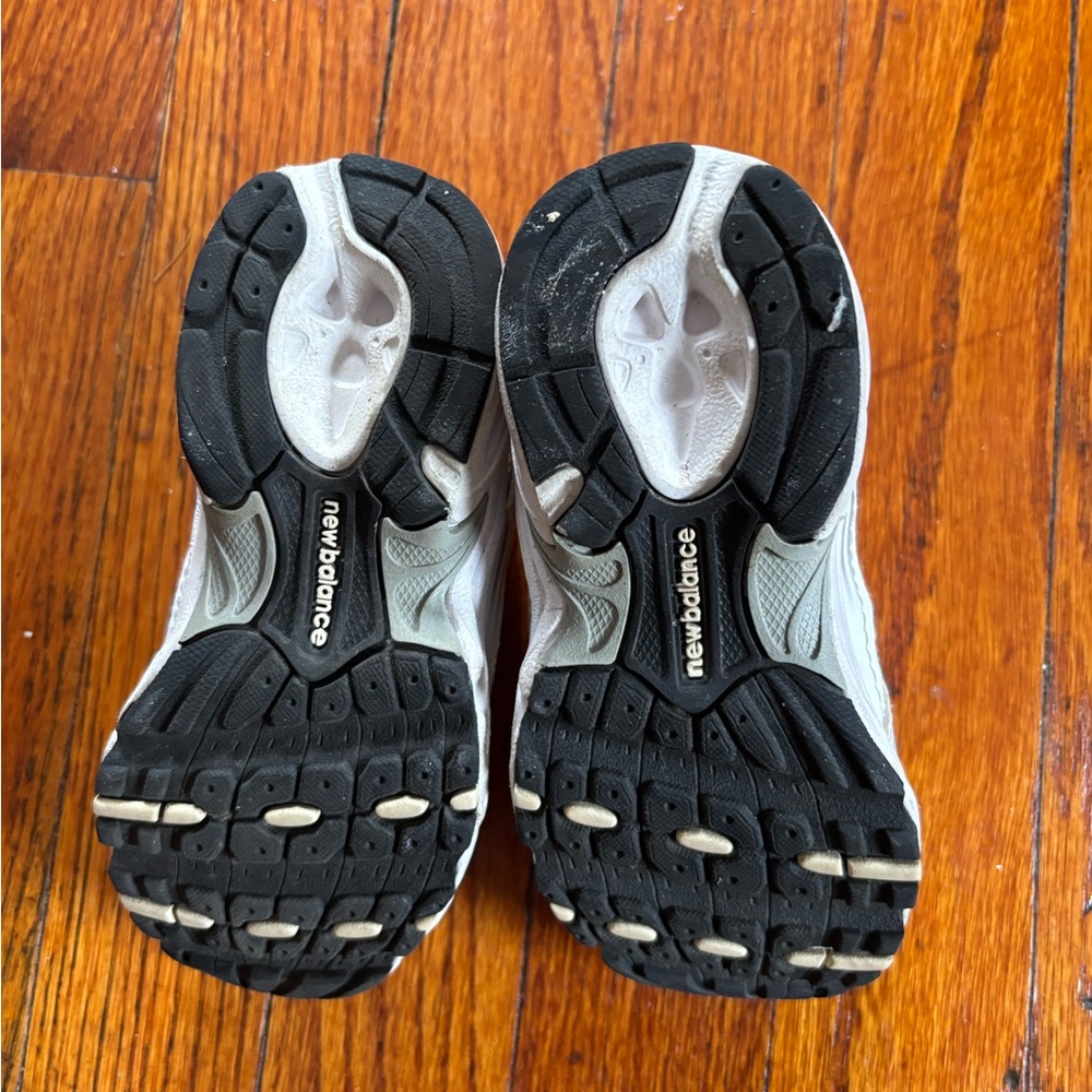 New Balance Toddler Sneakers - Picture 4 of 5